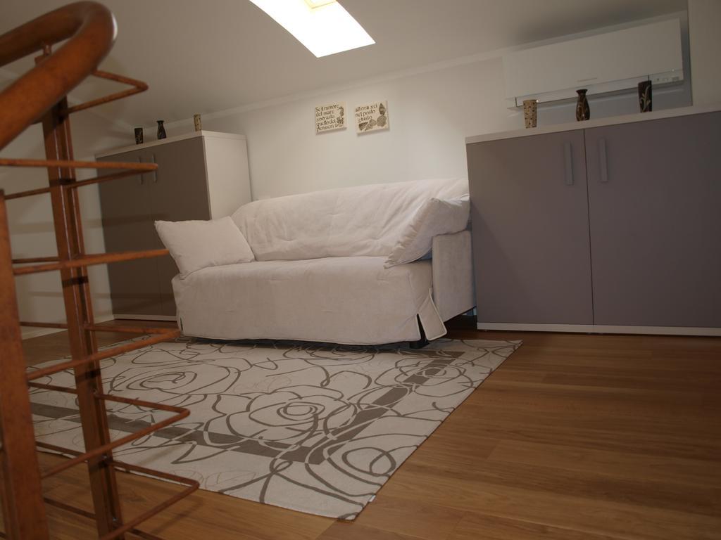 Il Pontile Holidays Apartment Marina di Pietrasanta Zimmer foto